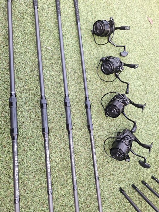 Set Pescuit 4 Legend Pro Fl 3.6m + 4 Arcast 10000 9+1 rulmenti

Produs