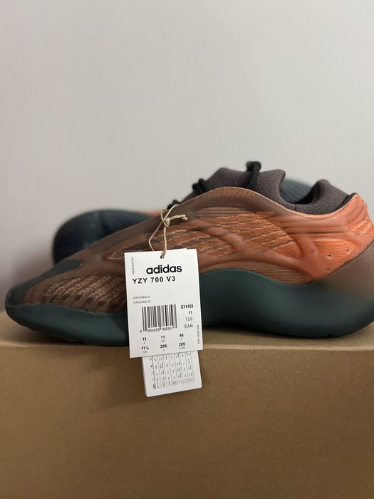 Мъжки маратонки adidas Yeezy 700 V3