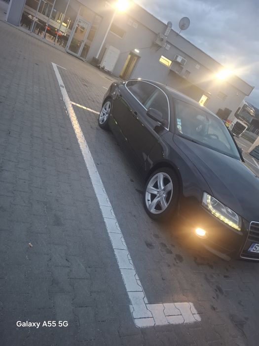 Vând Audi A5 2010