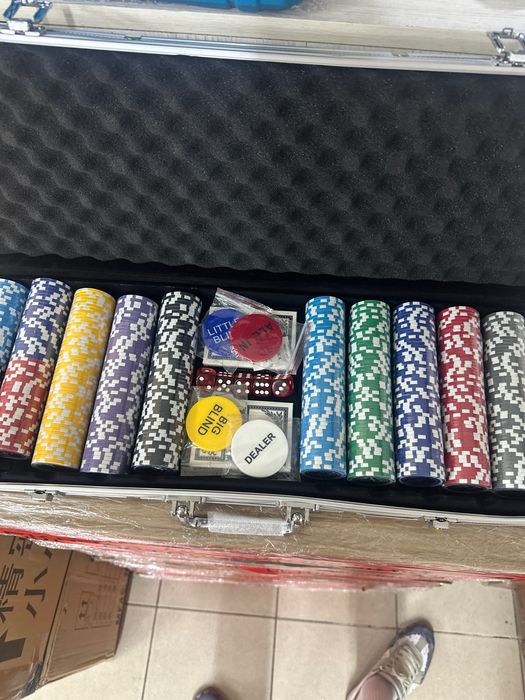 покерные фишки