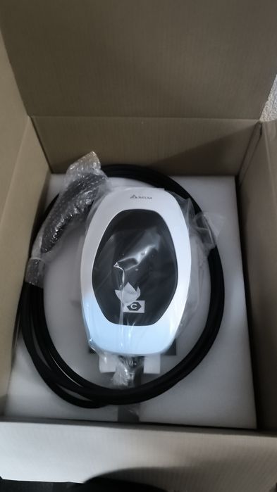 Зарядни станции нови с гаранция 11kw трифазна или 7.4 монофазна