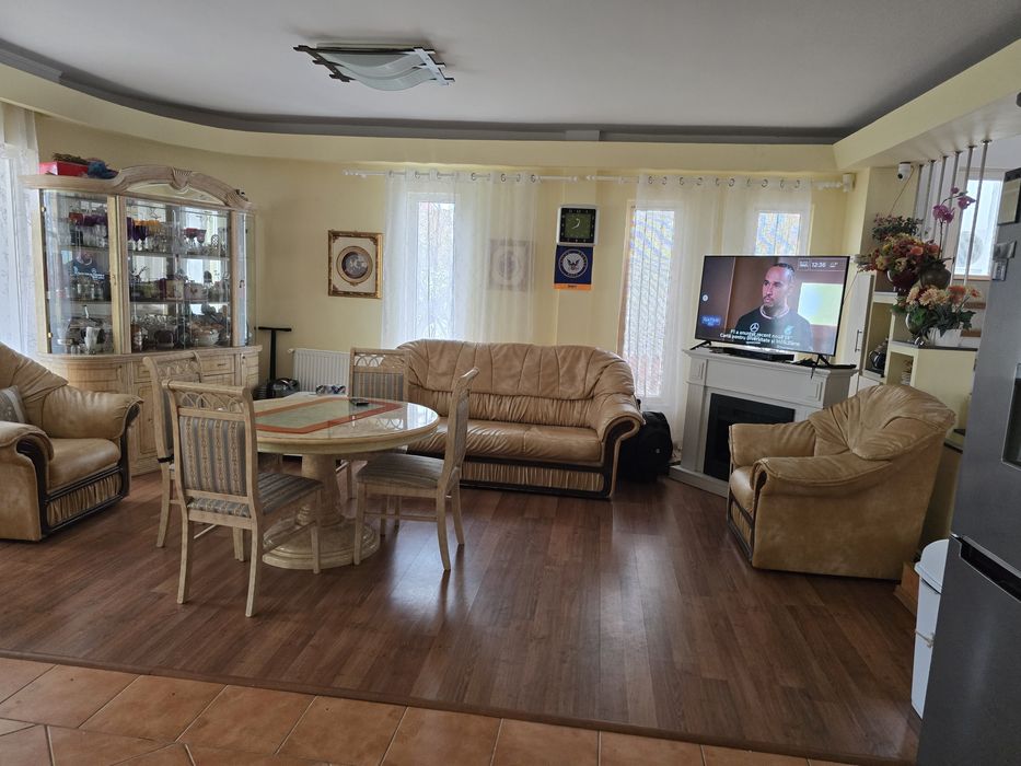 Vind Vila Unicat pe str Delfinului!