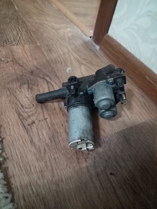 Продам клапан от мерседеса