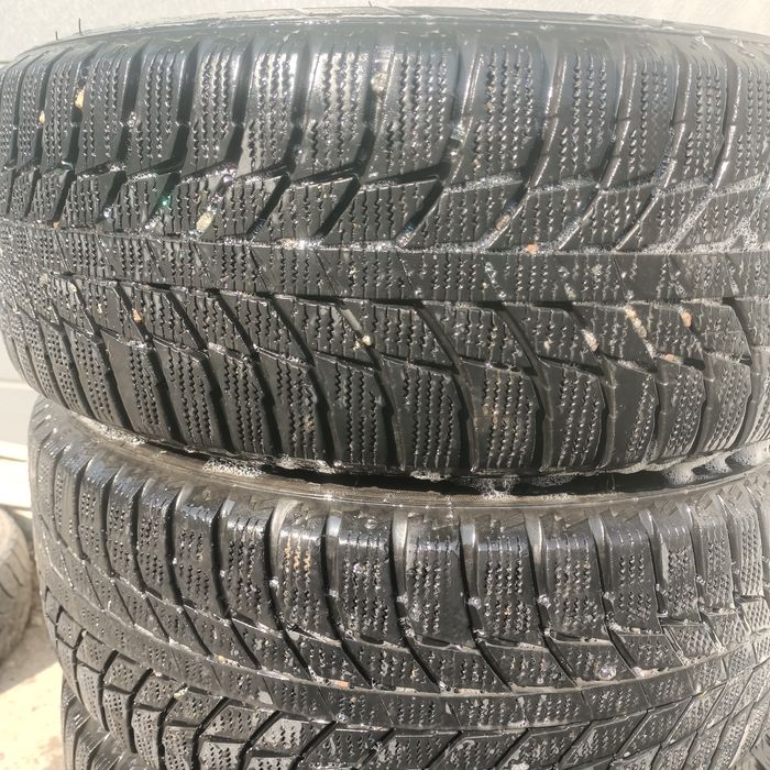 Продам шины Б/У хорошом состояние