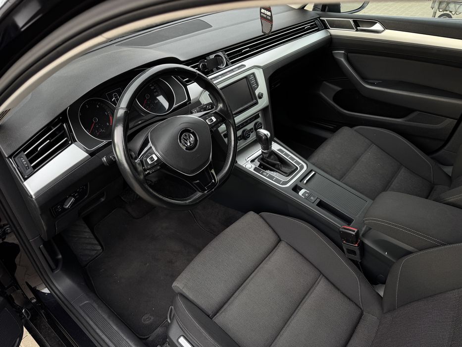 VW Passat 2016 1.6 TDI 120cp DSG 7+1 trepte/Navigatie mare/Camera