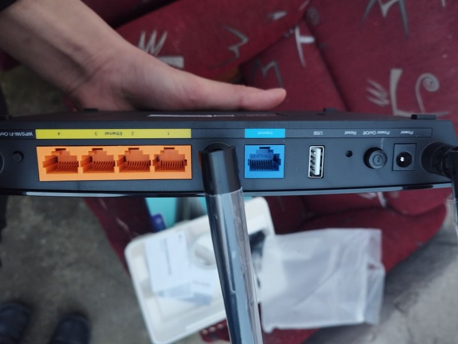 Roter tp-link sotiladi yengi rotert xali ishlatilmagan yengi sotiladi