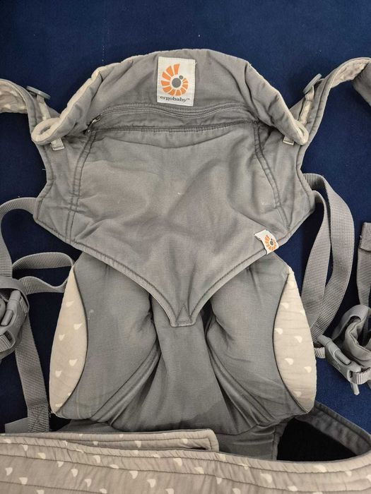 Marsupiu Ergobaby 4-position 360