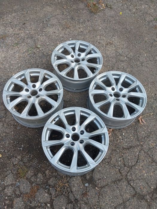 Диски R17 Россия. На многие авто.