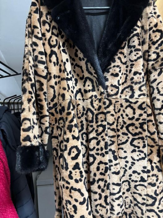 Продам двухсторонную Турецкую дублёнку.