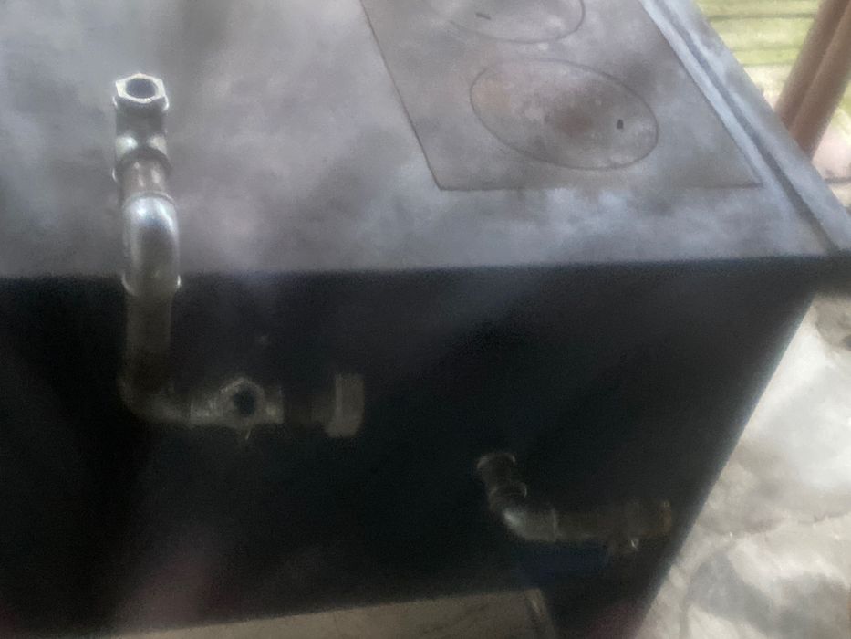 Свилен продава печка с водна риза