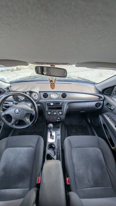 Mitsubishi Outlander 2.4 Газ / Бензин