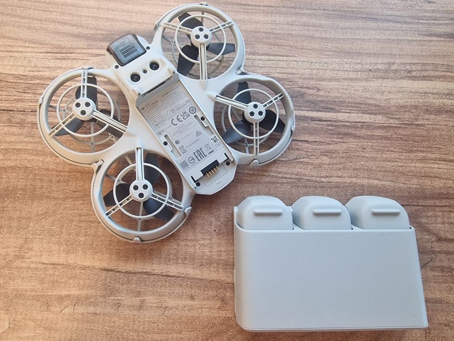 Дрон DJI Neo + 3 батерии