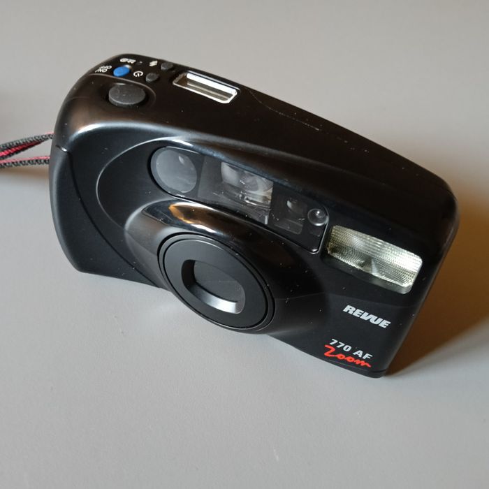 Nikon p&s, Pentax Espio, Revue zoom, - aparate foto pointandshoot 35mm