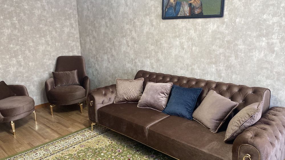 Продам комплект диван+ два кресла