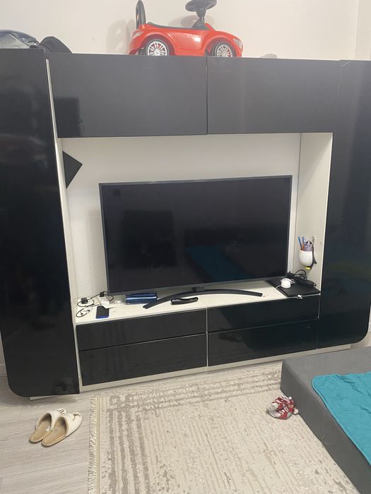 Продам шкаф под телевизор