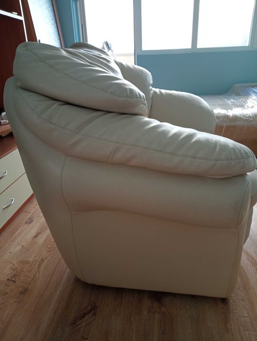 Фотьойли от естествена кожа