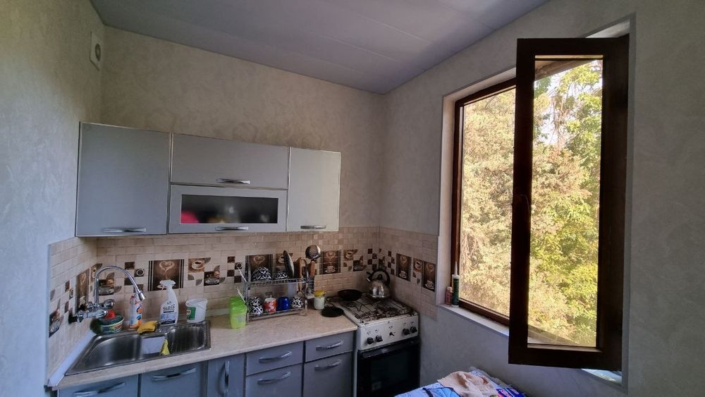 Kvartira sotiladi srochniy 
Ориентир: Ал хоразмий круг, Саййох хоте