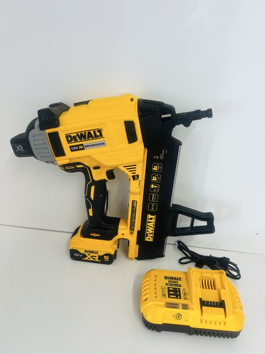 Dewalt DCN 890 pistol batut cuie beton metal