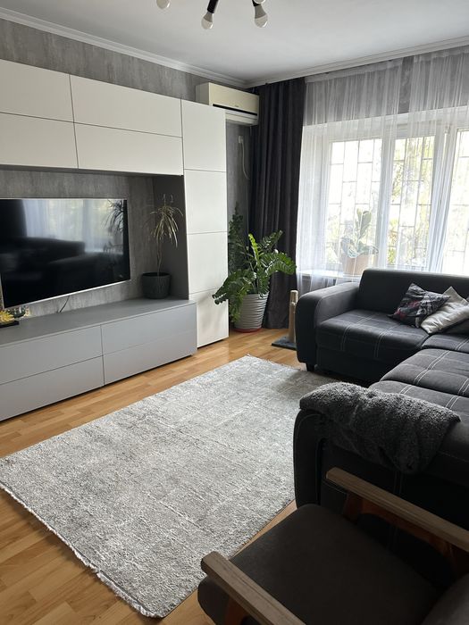 Продается трехкомнатная квартира