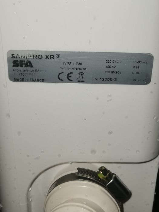 Vând pompă ridicare ape uzate  sani pro x3