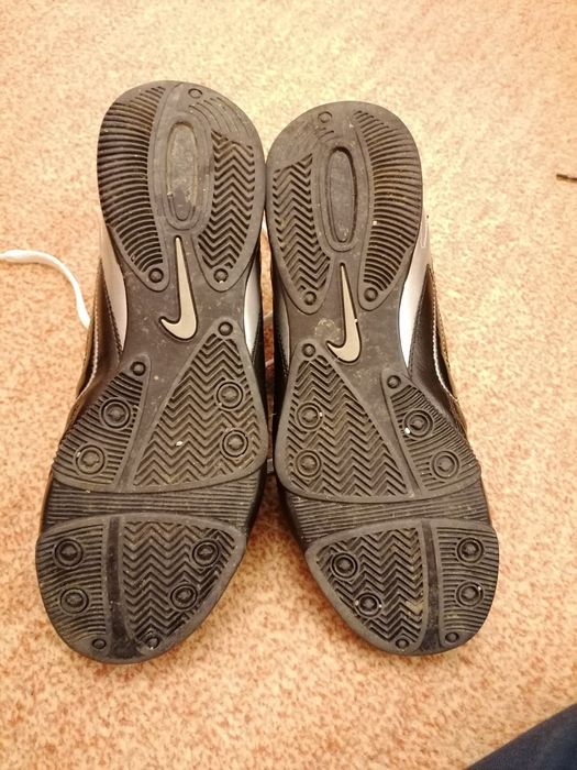 Adidasi originali Nike 41