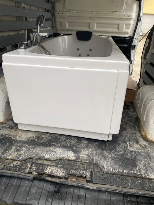 Cadă hidromasaj jacuzzi