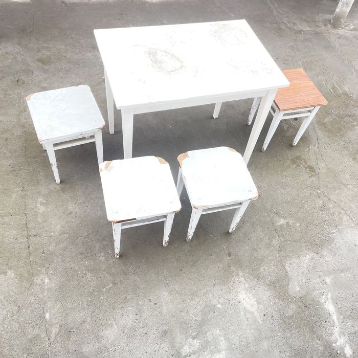 Кухный стол стуля