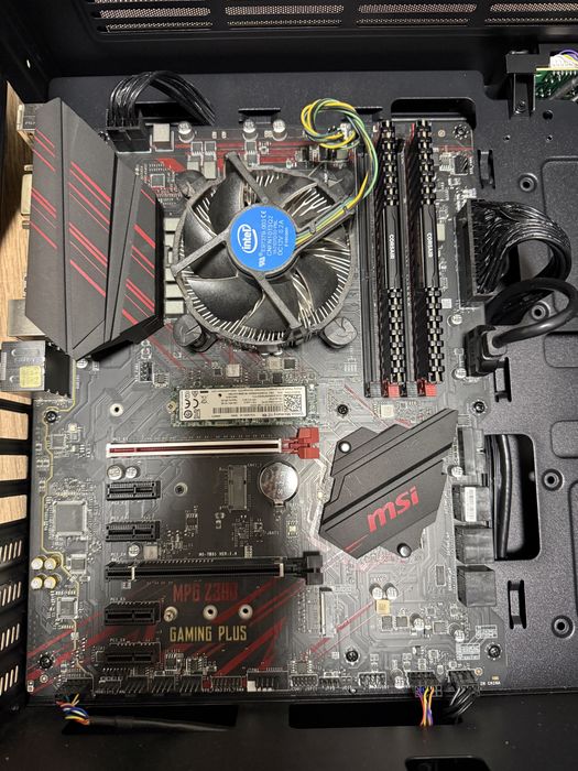 Настолен компютър