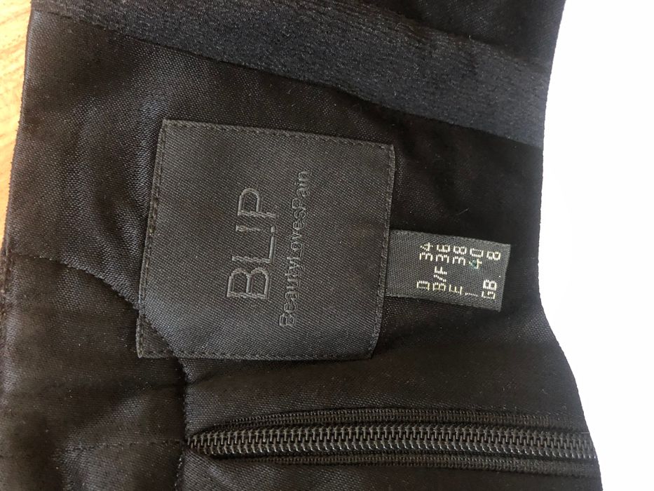 Стилен потник с гол гръб Bl!P