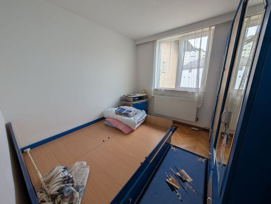 Vand apartament 3 camere Piatra Neamt