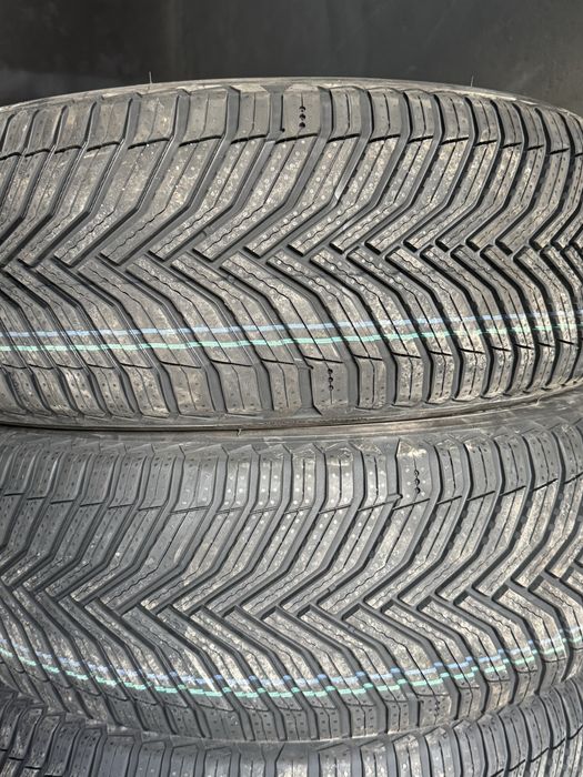 Michelin cross climate 2.   235/55/19