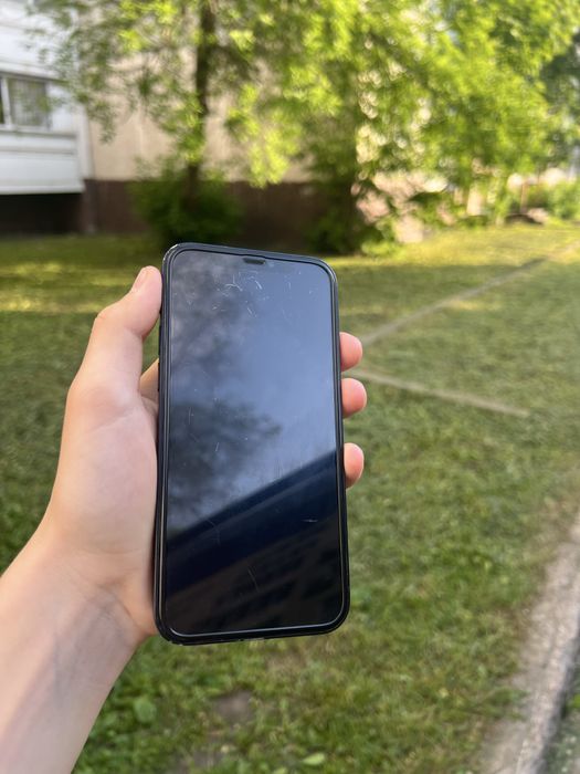 Продам IPhone 12 64gb