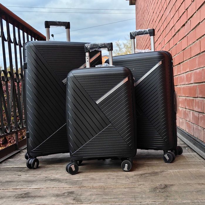 Чемоданы по низким ценам