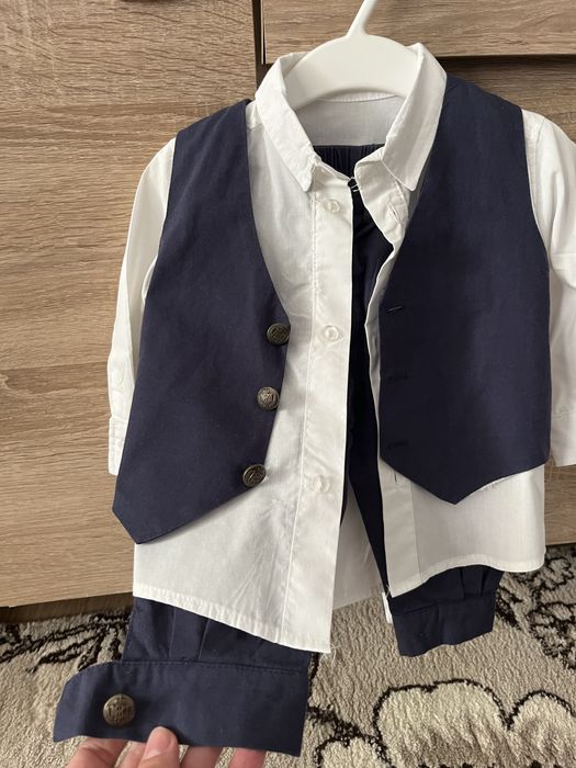 Costum bebelusi Andreeatex marimea 9-12m