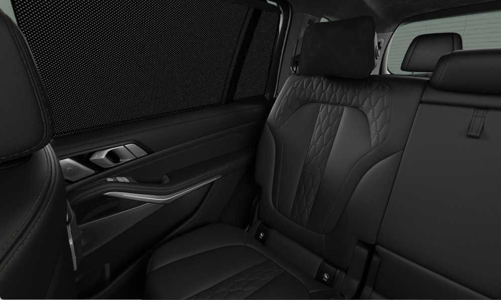 BMW X7 xDrive40i (G07) В наличии с гарантии, полная комплектация