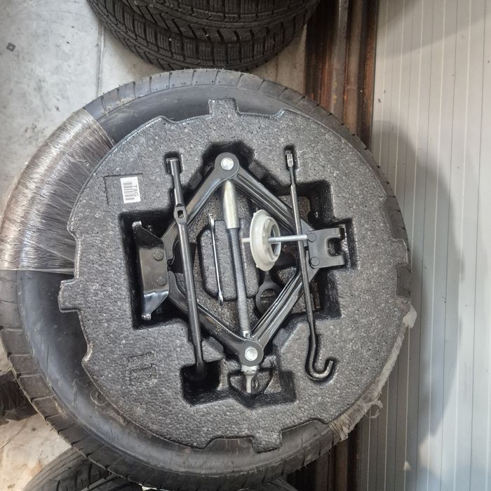 Janta aliaj rezerva pe 18 hyundai ix35 i40 kia optima 17 chit cheie roata