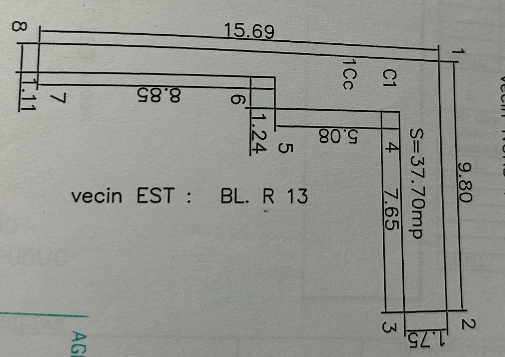 Apartament cu spațiu comercial