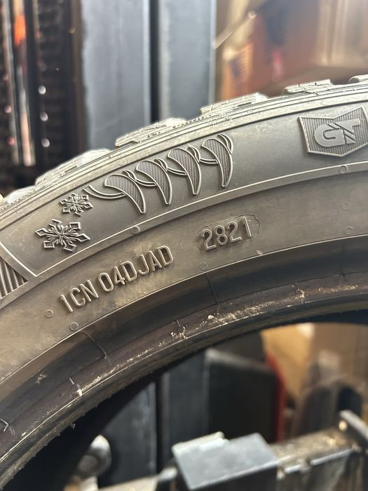 Зимни гуми 235/50/19 4 броя