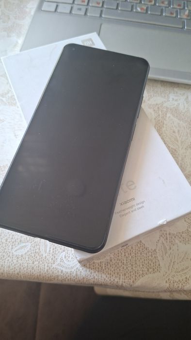 Xiaomi 11lite сотилади