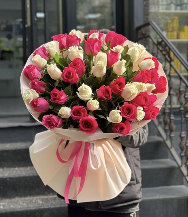 Доставка Голландских Роз, пион, букетов и Цветов Алматы