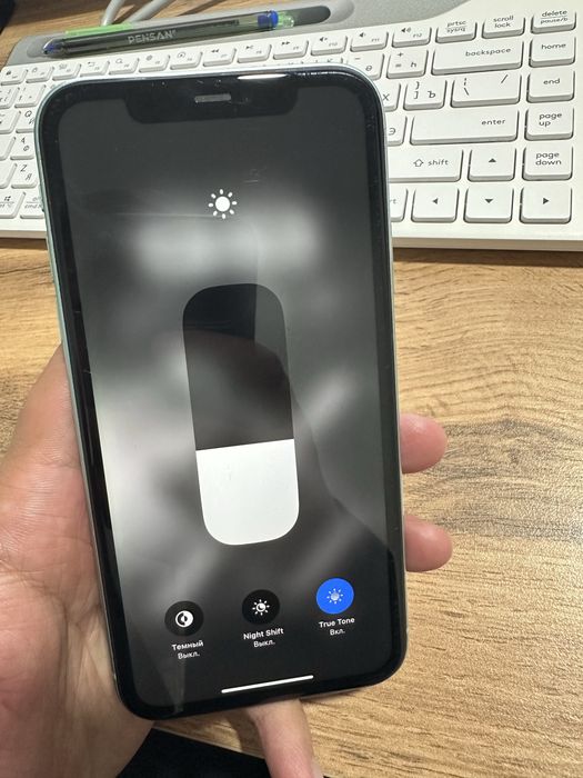 Продам iPhone 11 64gb