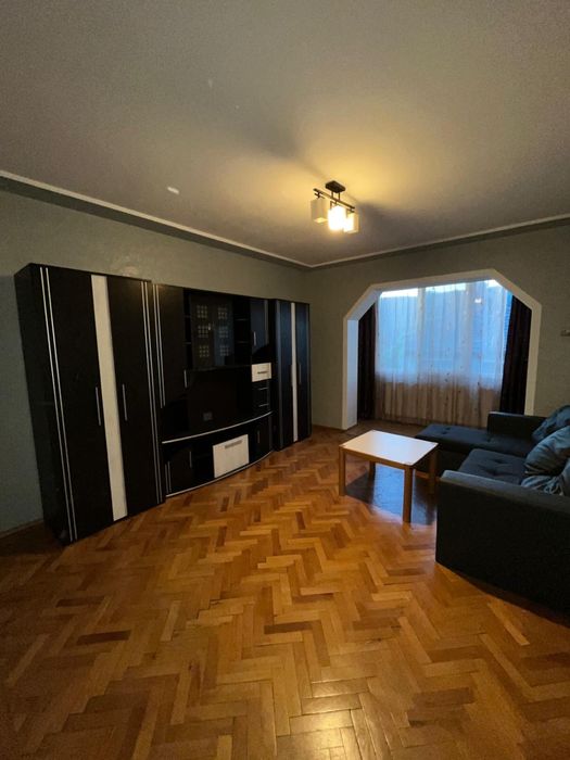 Apartament cu doua camere - decomandat 56 mp