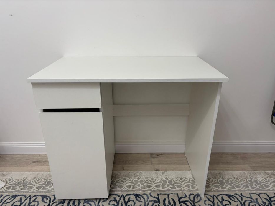 Продам письменный стол