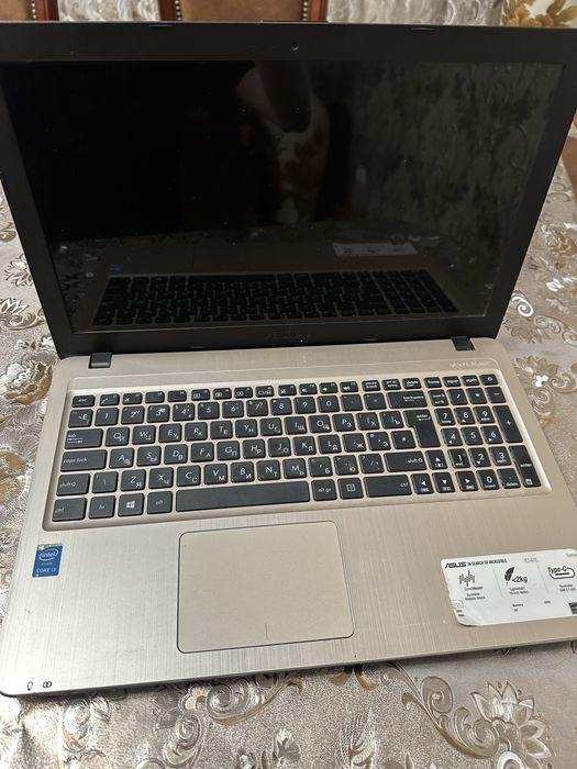 Ноутбук ASUS X540L