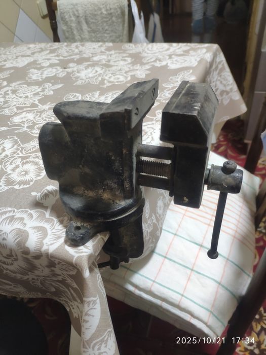 Ручной инструмент, тиски , фуганок