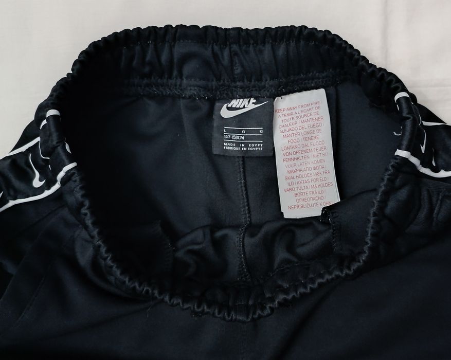 Nike NSW Repeat Shorts оригинални гащета ръст 147-158см Найк шорти