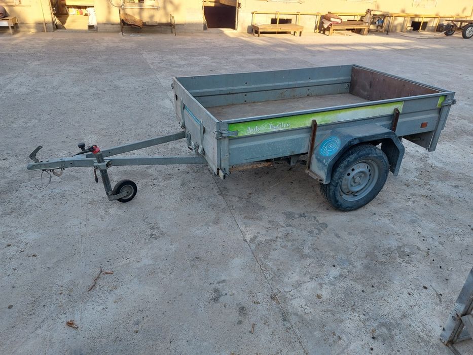 Прицеп легковой заводской