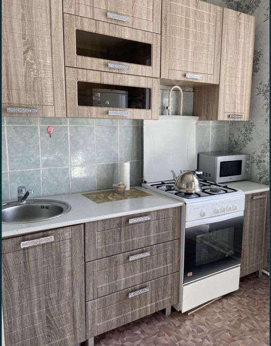 Квартира в Привокзальном час 2500