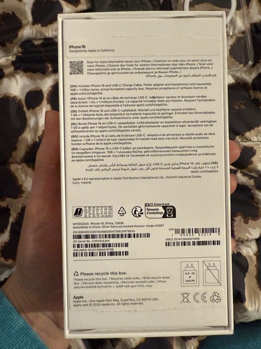 Telefon iPhone 16