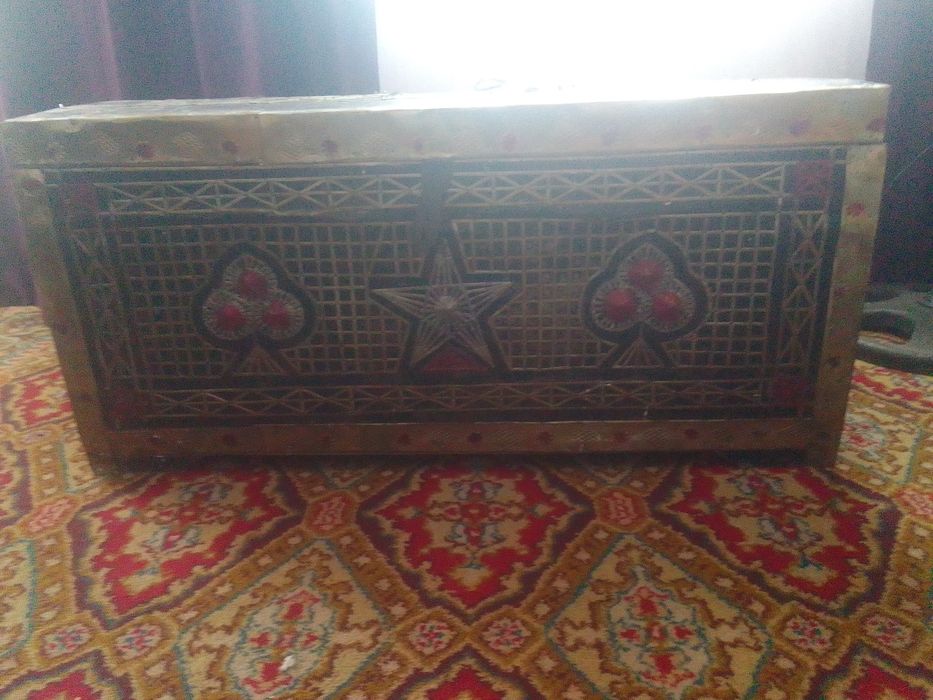 Продам сундук в хорошем состоянии